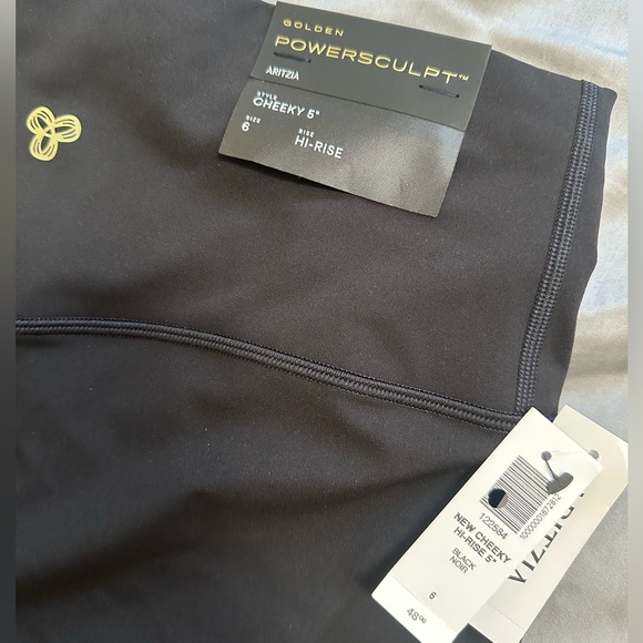 NWT - Aritzia Golden Powersculpt™ New Cheeky Hi-Rise 5" Biker Short (Size 6) - Picture 7 of 7
